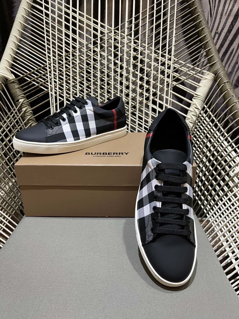 Burberry Low Shoes